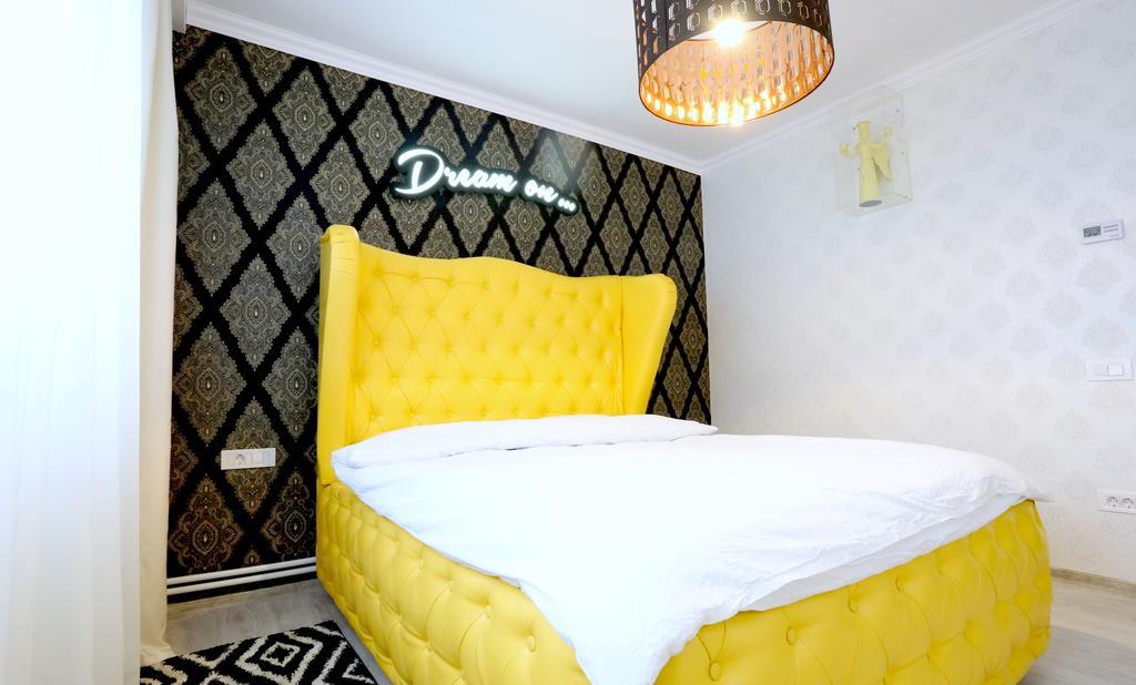 Soho Apartment Near Ceronav 加拉茨 客房 照片